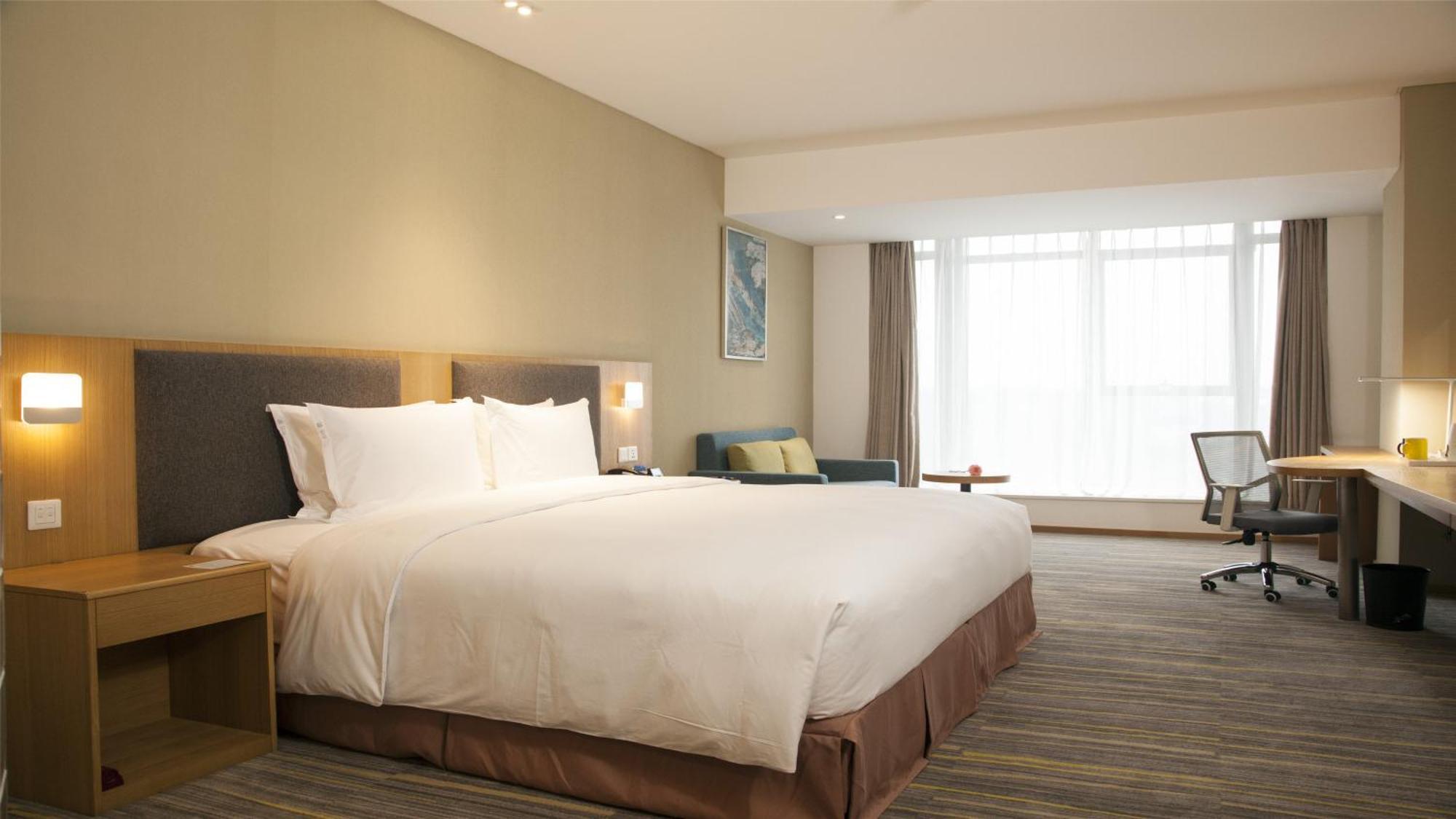 Express Airport Zone Free Shuttle From Shuangliu International Airport To ,welcome Drink 4*