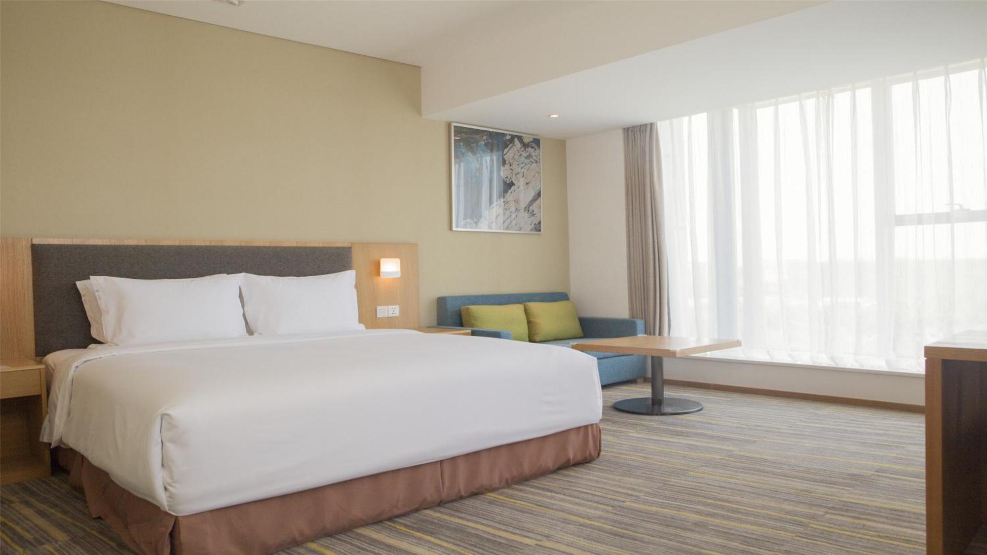 Express Airport Zone Free Shuttle From Shuangliu International Airport To ,welcome Drink ホテル 4*